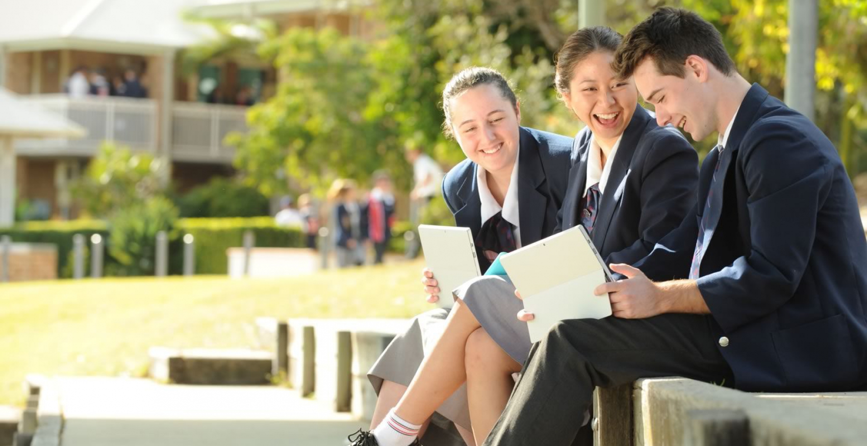 Canterbury College, học phí, chương trình đào tạo