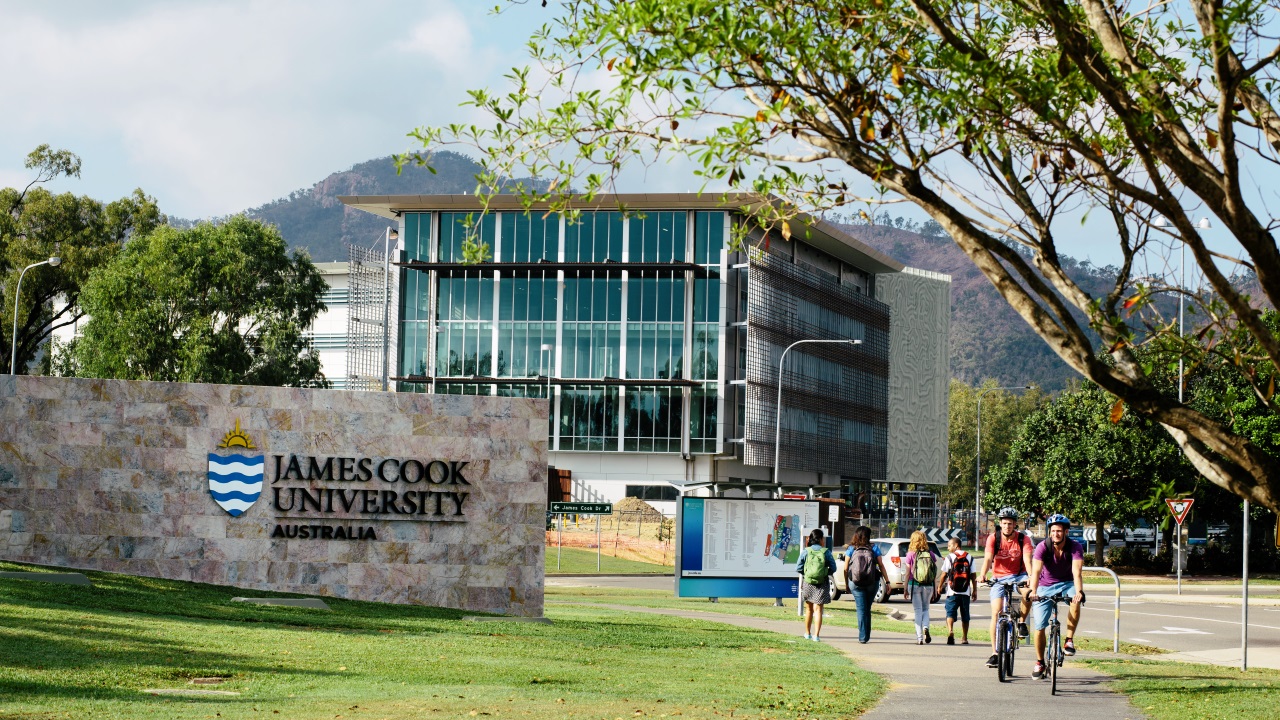James Cook University, học phí, chuyên ngành
