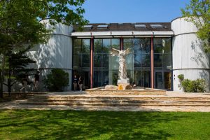 Trường Ross School, yêu cầu đầu vào, học phí 