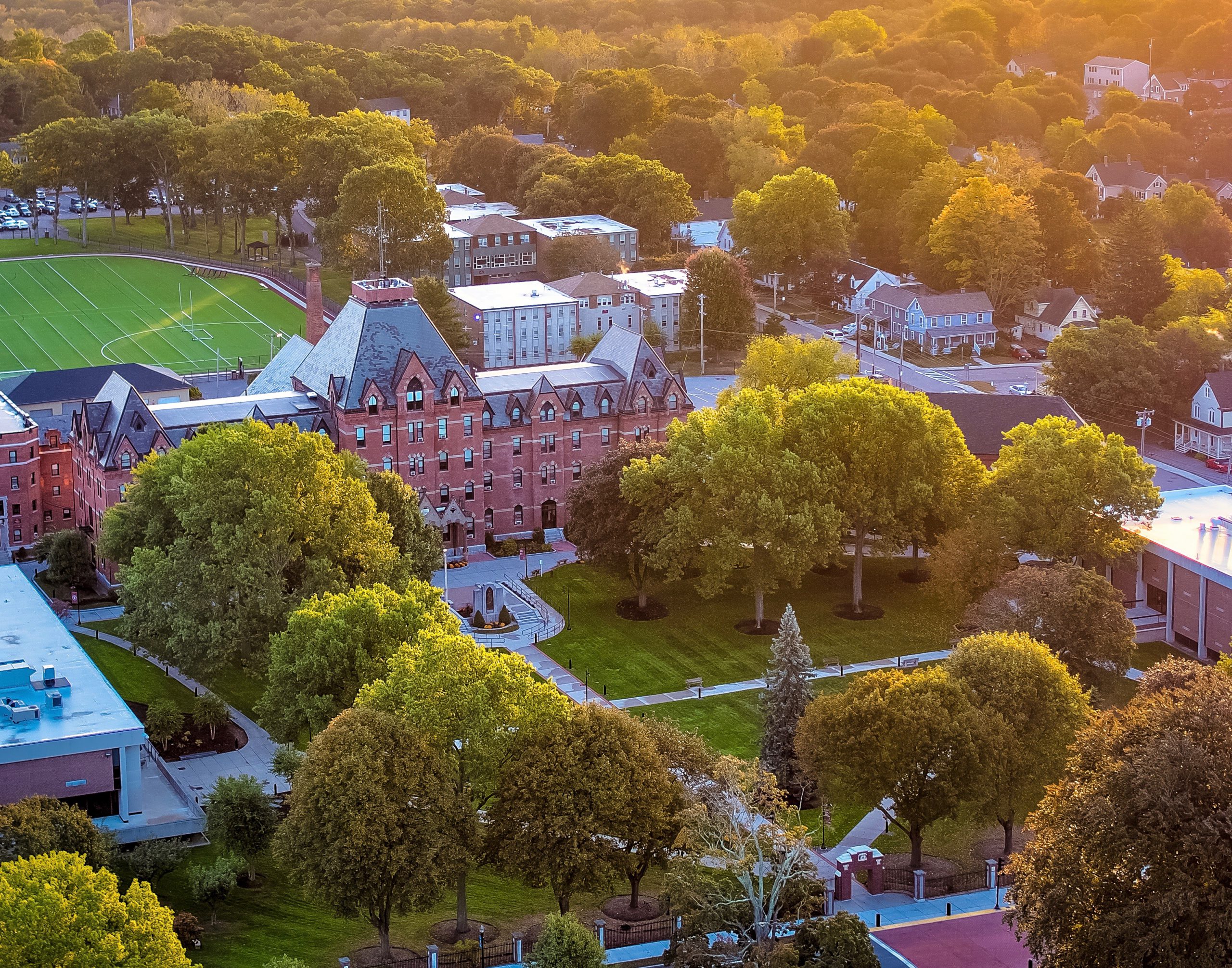 hoc-bong-trung-hoc-tai-my-2020-2021